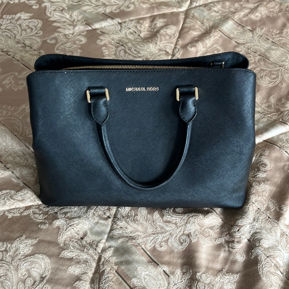 Michael Kors Savannah satchel
